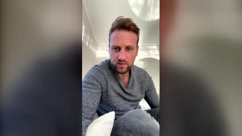 lovefuesse online show from 15, 3, 2026