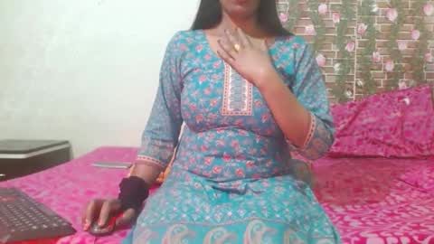Snapshot of lovefunnitya chatting on 7, 2, 2025 Divya online show from 7, 2, 2025
