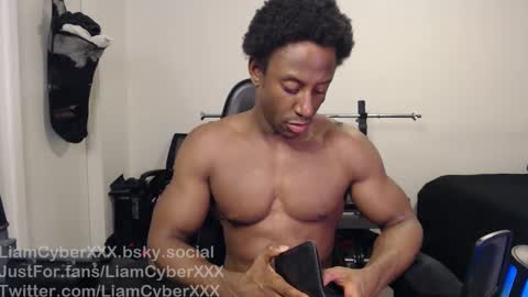 Snapshot of loveleexd21 chatting on 23, 2, 2025 loveleexd21 online show from 23, 2, 2025