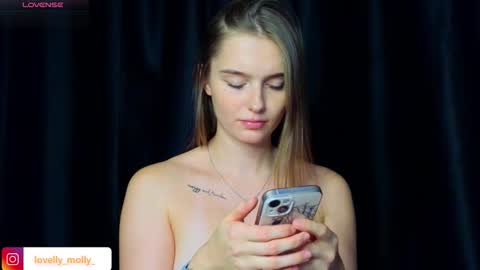 Snapshot of lovelly_molly chatting on 29, 11, 2025 Molly online show from 29, 11, 2025