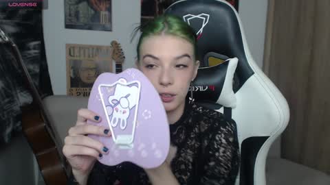 Cassie online show from 20, 12, 2024