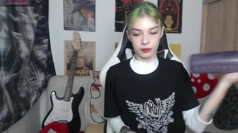 Cassie online show from 25, 12, 2024