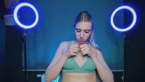 Bella 3 online show from 13, 1, 2026