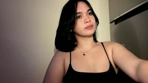 Snapshot of lovely_kurtny04 chatting on 28, 10, 2025 LOVE online show from 28, 10, 2025