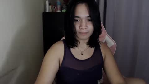 Snapshot of lovely_kurtny04 chatting on 4, 12, 2025 LOVE online show from 4, 12, 2025