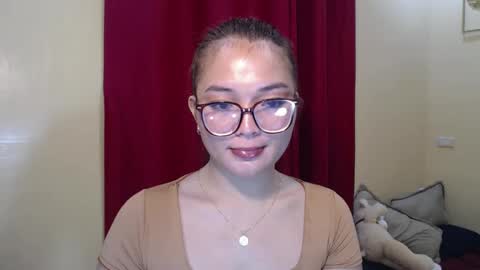 Lovely Laura online show from 30, 12, 2024