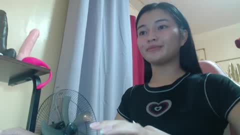 Lovely Laura online show from 26, 9, 2025