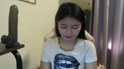 Lovely Laura online show from 10, 10, 2025