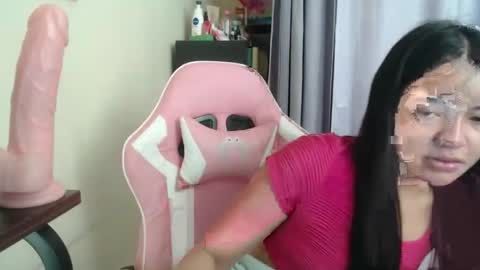 Lovely Laura online show from 13, 11, 2025