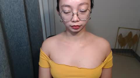 Snapshot of lovely_sweetiex chatting on 9, 11, 2025 call me Ann online show from 9, 11, 2025