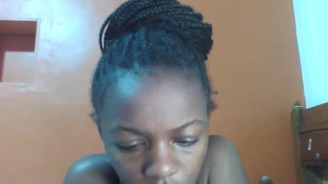 Lovely yvonne online show from 7, 10, 2025