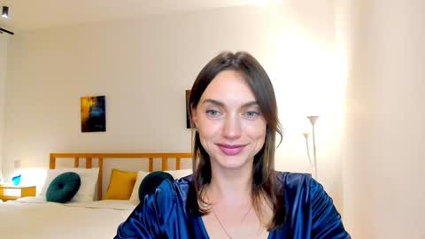 Mia online show from 5, 12, 2024