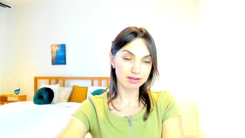 Mia online show from 18, 12, 2024