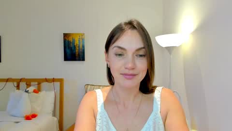 Mia online show from 2, 1, 2025