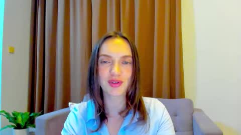 Mia online show from 22, 9, 2025