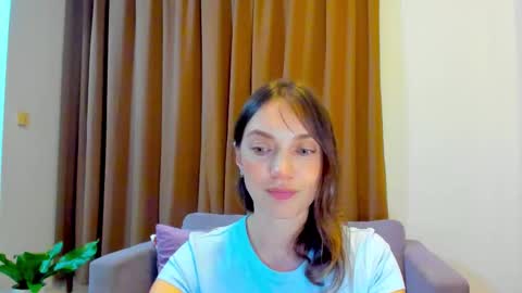 Mia online show from 25, 9, 2025