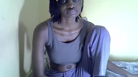 lovelymee2 online show from 22, 11, 2025