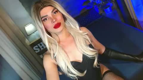 lovelymiss_shyna11 online show from 15, 1, 2026