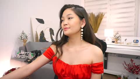 kim online show from 23, 12, 2024