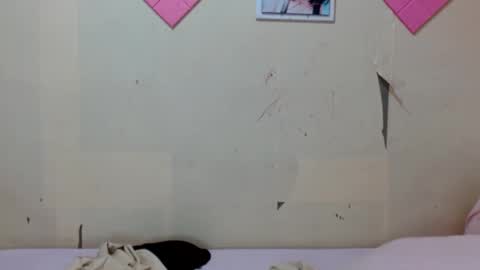 Snapshot of lovelypetitebigcock chatting on 22, 2, 2025 lovelypetitebigcock online show from 22, 2, 2025