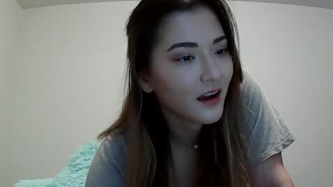 Snapshot of lovelyqueenaria chatting on 5, 11, 2025 Queen Aria online show from 5, 11, 2025