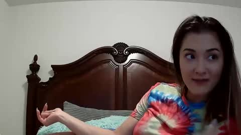 Snapshot of lovelyqueenaria chatting on 28, 11, 2025 Queen Aria online show from 28, 11, 2025