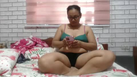 Angelquey online show from 7, 3, 2025