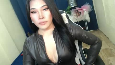 Snapshot of lovelysugar18 chatting on 23, 10, 2025 STWEET LINA online show from 23, 10, 2025