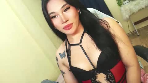 Snapshot of lovelysugar18 chatting on 4, 11, 2025 STWEET LINA online show from 4, 11, 2025