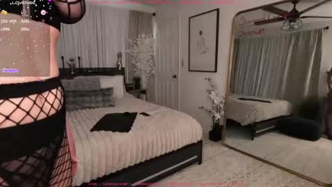 Snapshot of lovemoscarlett chatting on 17, 1, 2025 Scarlett online show from 17, 1, 2025