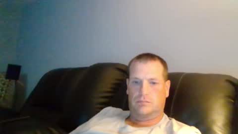 lovetocum37 online show from 15, 9, 2025