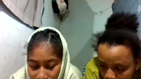 Snapshot of loveyou751 chatting on 10, 4, 2026 loveyou751 online show from 10, 4, 2026