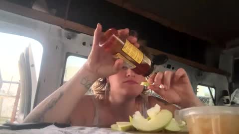 StacyMaeWish online show from 4, 3, 2025