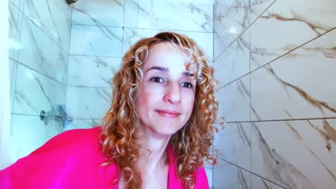 Snapshot of loving__lily chatting on 31, 12, 2024 loving  online show from 31, 12, 2024