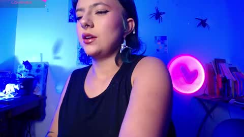 loving_alma online show from 6, 11, 2025