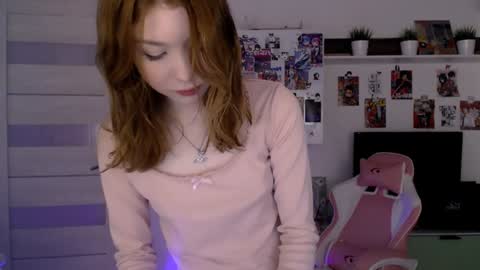 Snapshot of lower_angel chatting on 21, 12, 2024 Loly online show from 21, 12, 2024