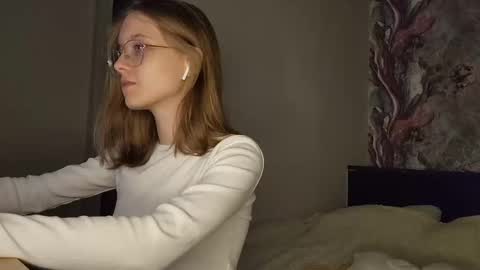 Karmell online show from 5, 3, 2025