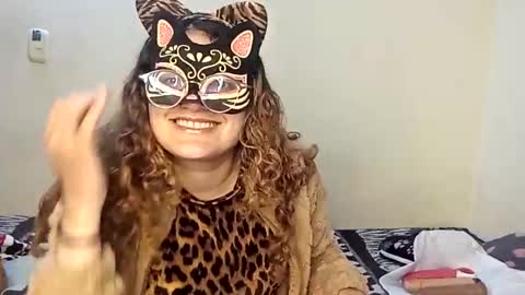 Snapshot of luana363 chatting on 20, 11, 2025 luana363 online show from 20, 11, 2025