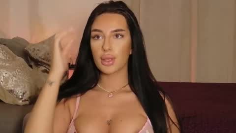 Snapshot of luanaxdess chatting on 17, 3, 2026 Luana Dess online show from 17, 3, 2026