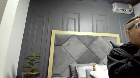 luca_morettii online show from 21, 11, 2025