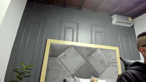 luca_morettii online show from 23, 11, 2025