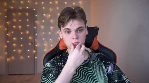 Lucas Gill online show from 10, 1, 2025