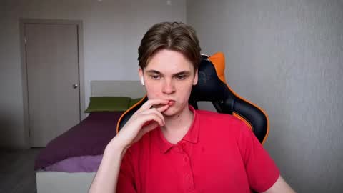 Lucas Gill online show from 27, 2, 2025