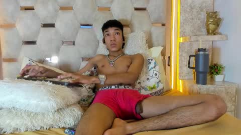 Snapshot of lucass_blaze chatting on 17, 10, 2025 Lucas online show from 17, 10, 2025