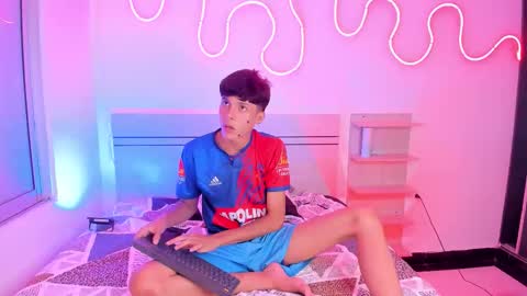 Snapshot of luccas_ferreira chatting on 21, 10, 2025 Luccas Ferreira online show from 21, 10, 2025