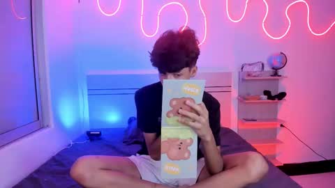 Snapshot of luccas_ferreira chatting on 1, 11, 2025 Luccas Ferreira online show from 1, 11, 2025