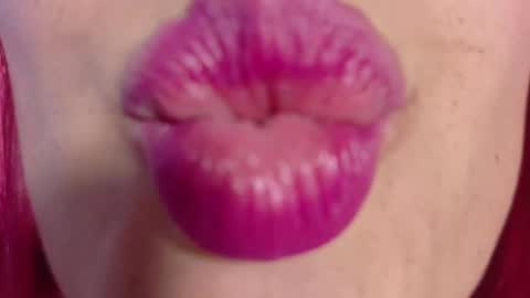 Luccy online show from 9, 10, 2025