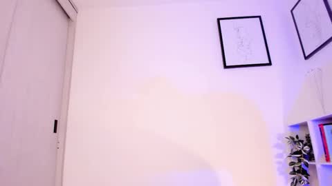 Snapshot of lucia_lee_ chatting on 18, 11, 2025 Lucia online show from 18, 11, 2025