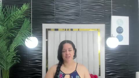 Lucia Vonne online show from 21, 1, 2025