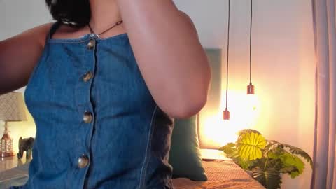 LuciaFerrero online show from 7, 3, 2025